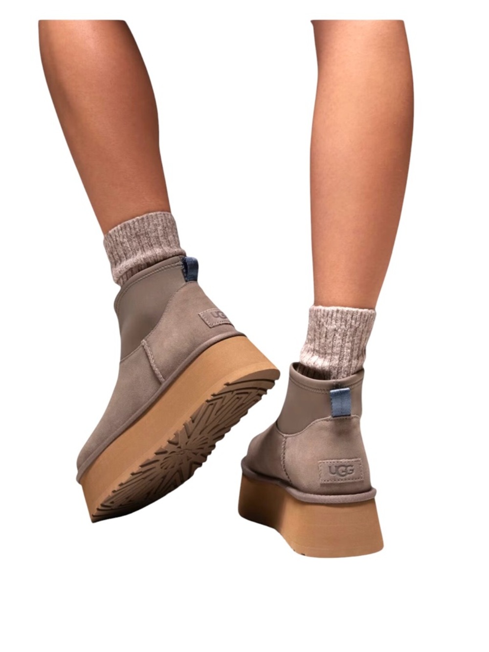 UGG NWT 
Classic Mini Dipper boots in Grey Sz 7 - Picture 2 of 8